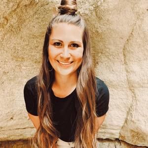 Meet your Posher, Alissa